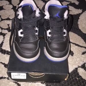 Toddler’s Jordan Retro 4